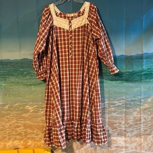 #695 vintage Victoria secret gown